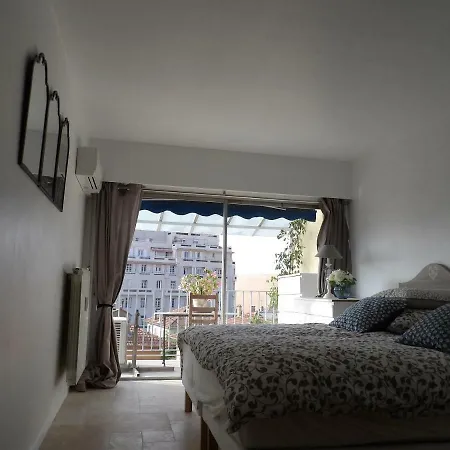 Les Jacinthes Apartment